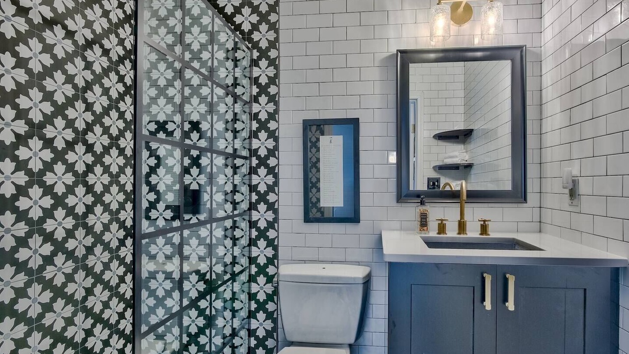 Photo of Bathroom in Gulf Place