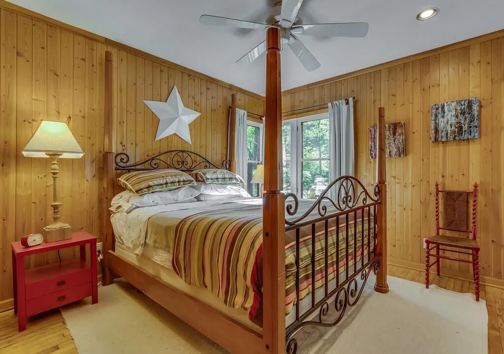 Photo of Bedroom in Michiana Shores