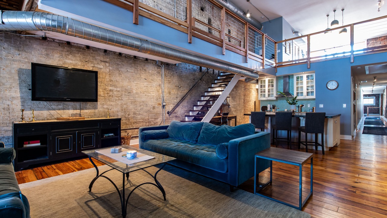 Photo of Livingroom in New Albany