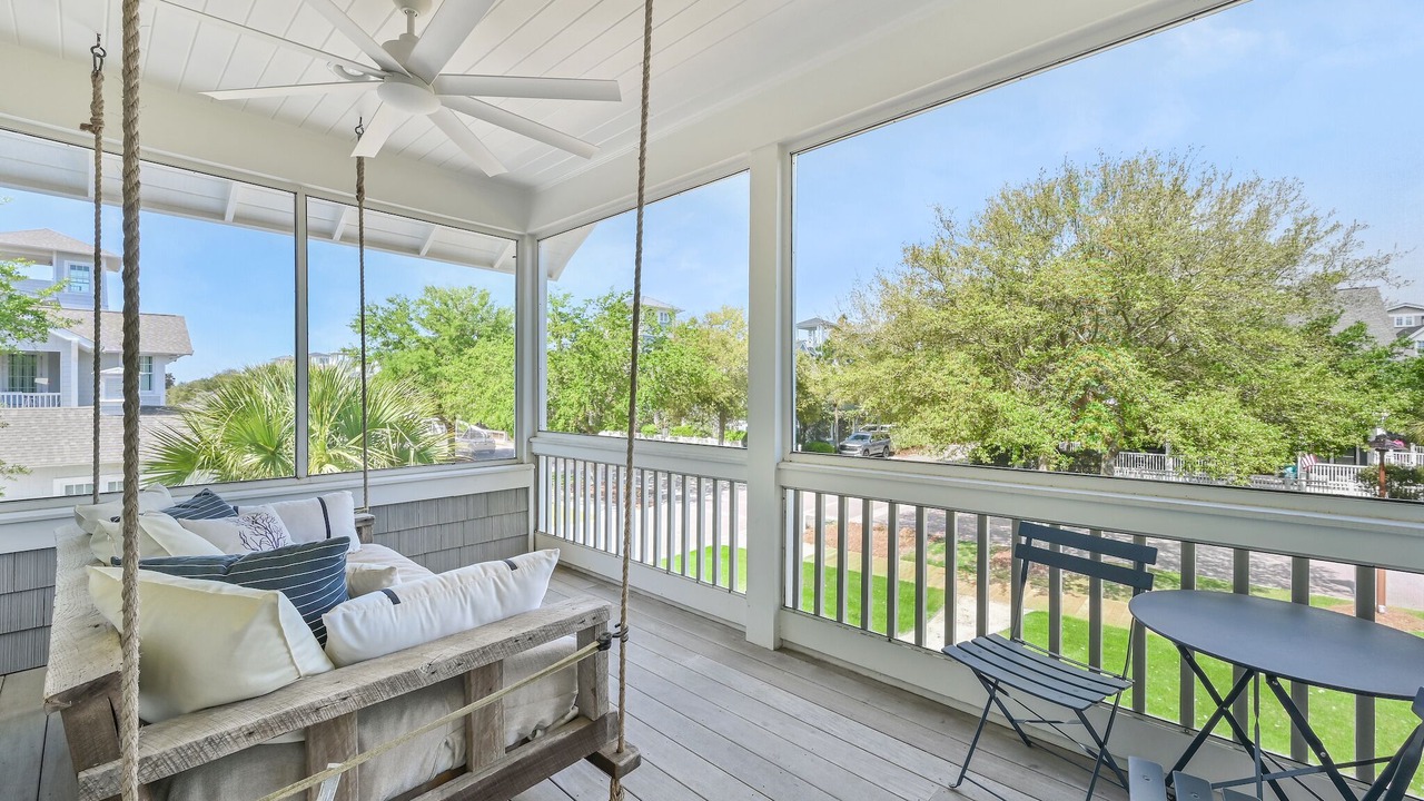 Photo of Patio Balcony in WaterSound Beach