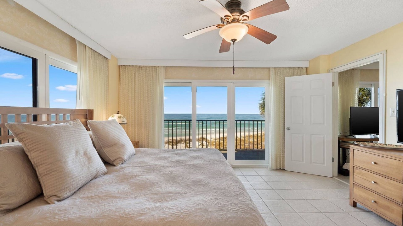 Photo of Bedroom in Lower Grand Lagoon
