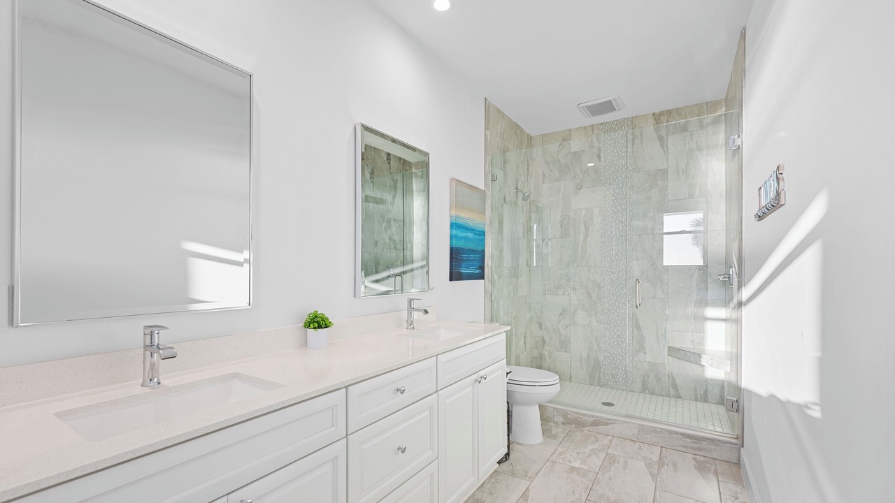 Photo of Bathroom in Crescent Beach