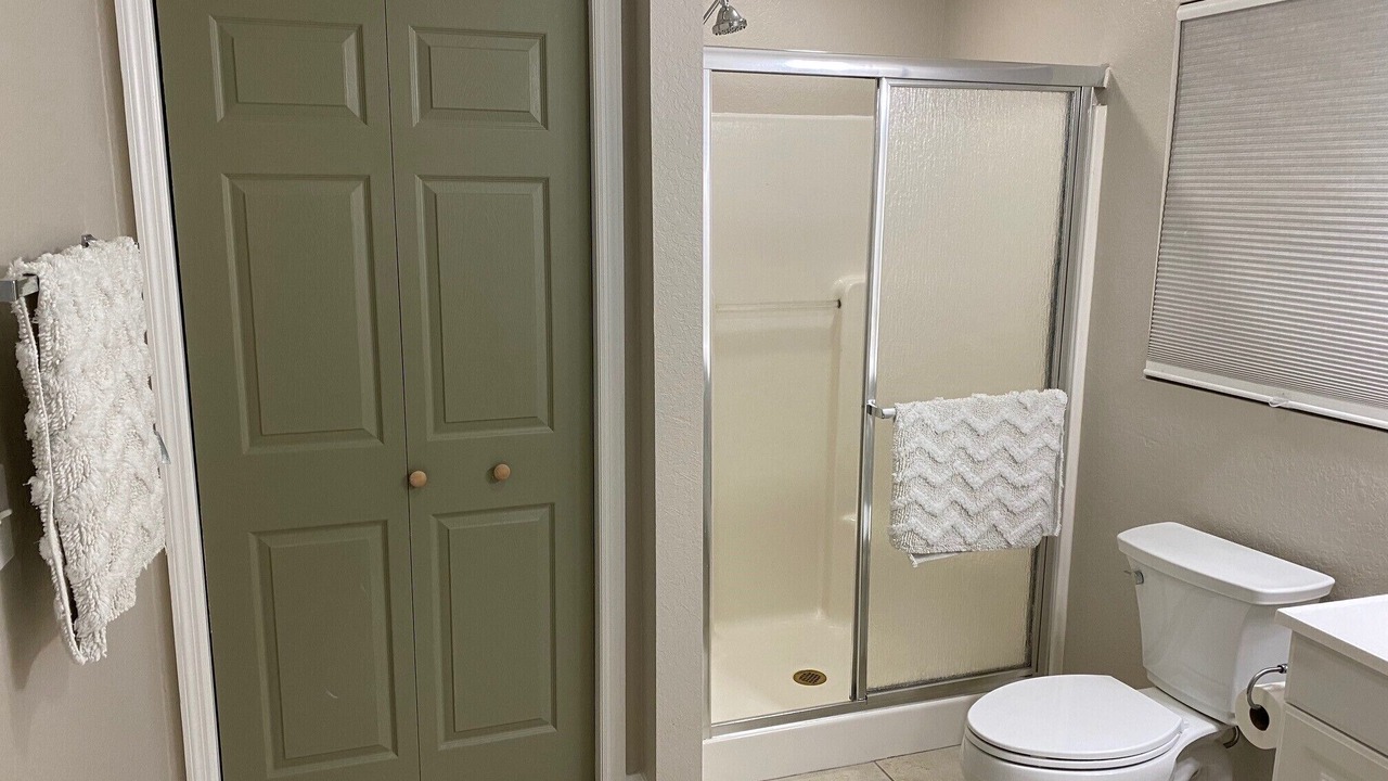 Photo of Bathroom in Venice Gardens