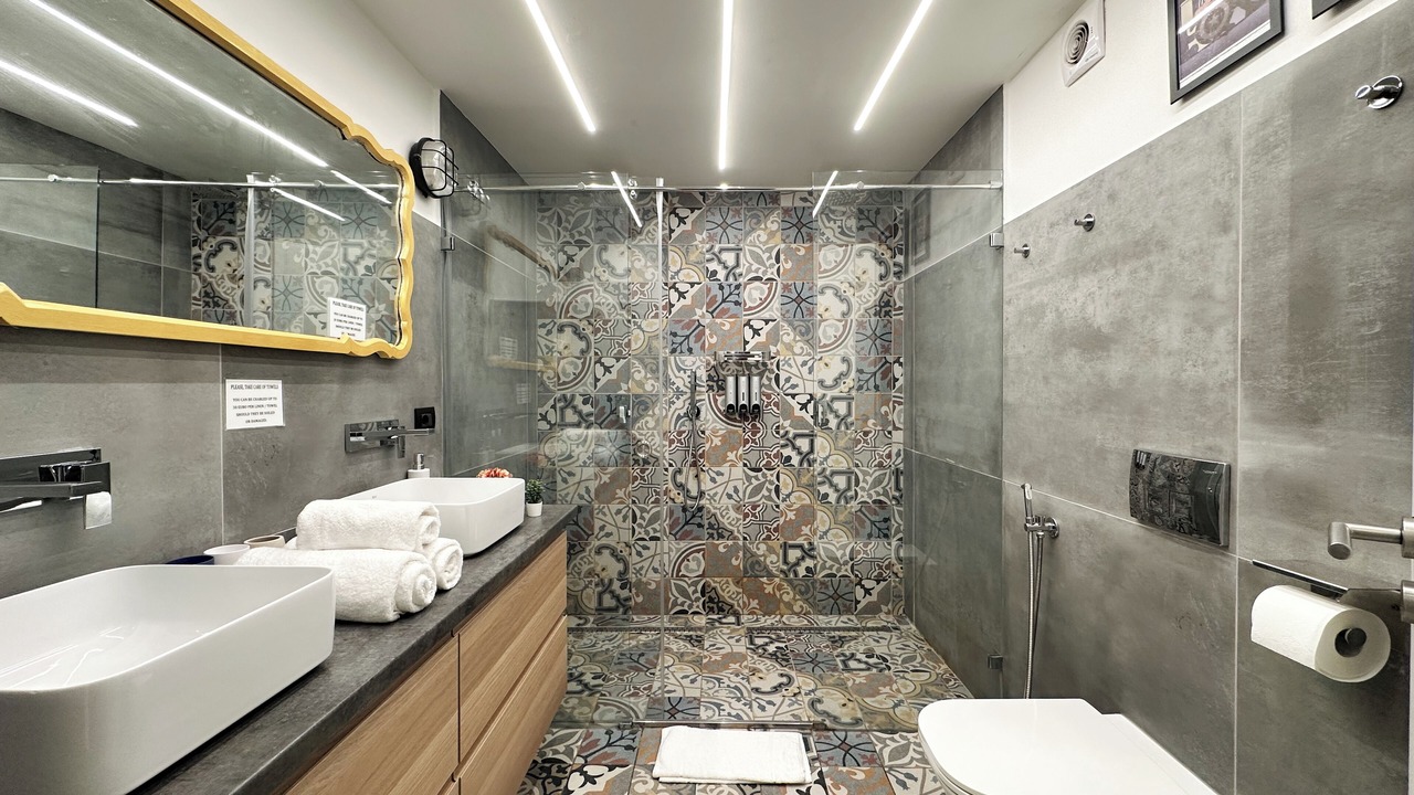 Photo of Bathroom in Palace District