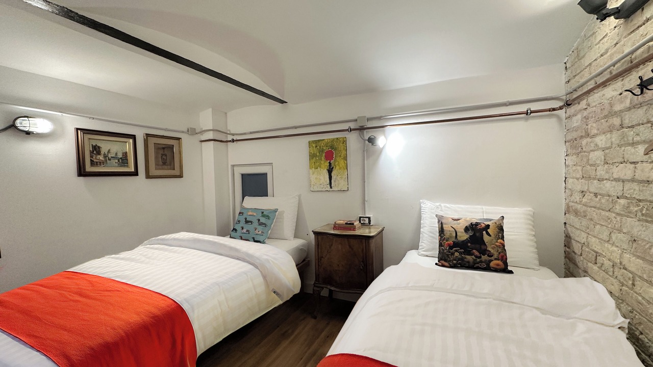 Photo of Bedroom in Palace District