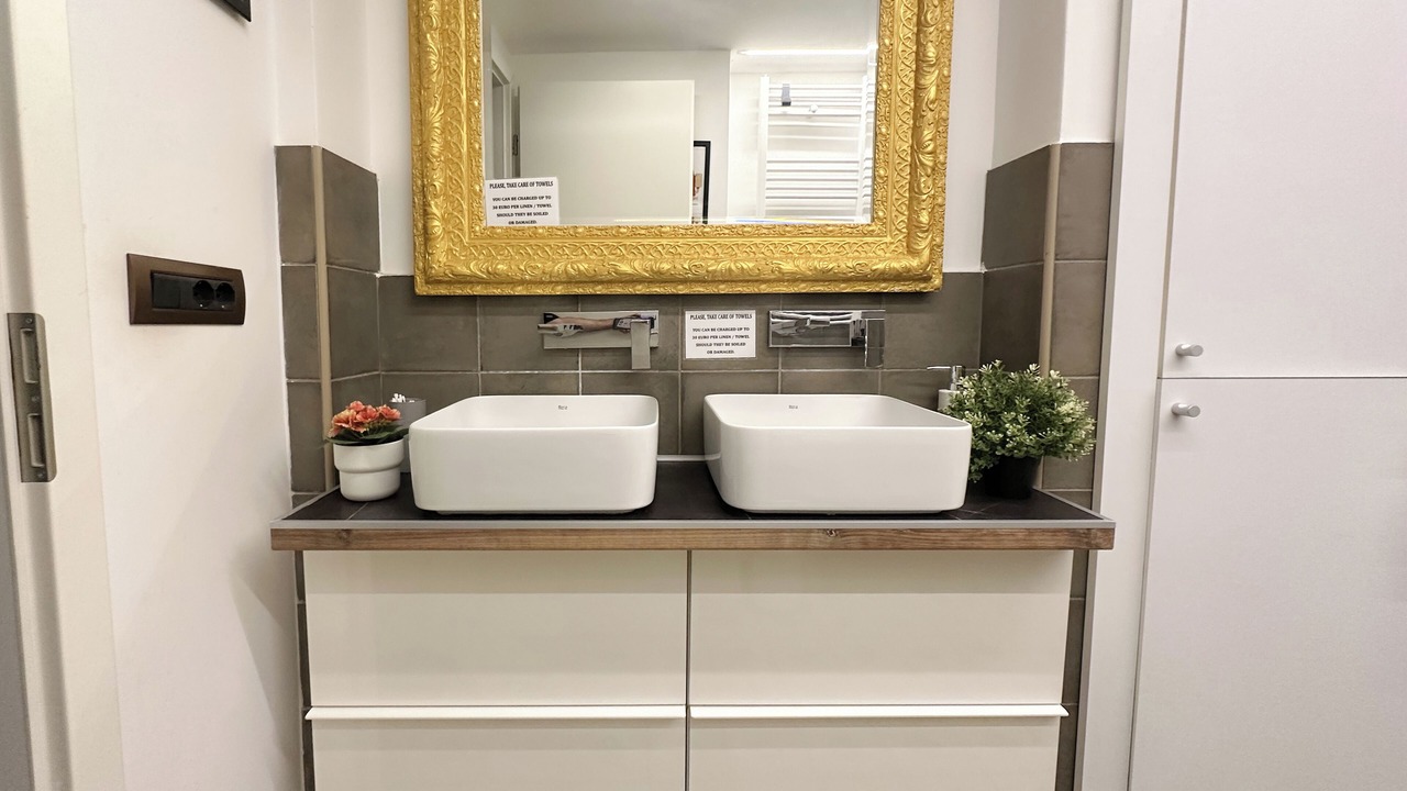 Photo of Bathroom in Palace District
