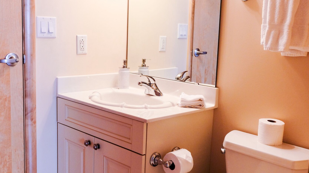 Photo of Bathroom in Wholesale District