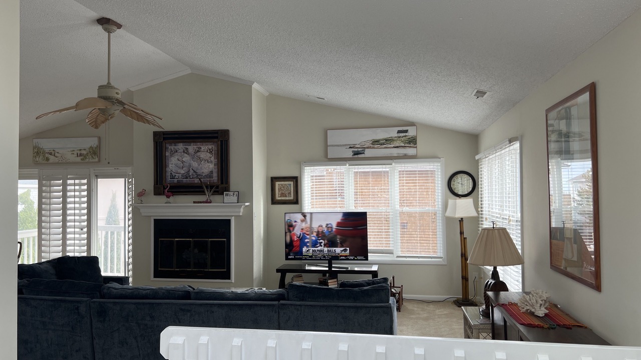 Photo of Livingroom in Croatan Beach