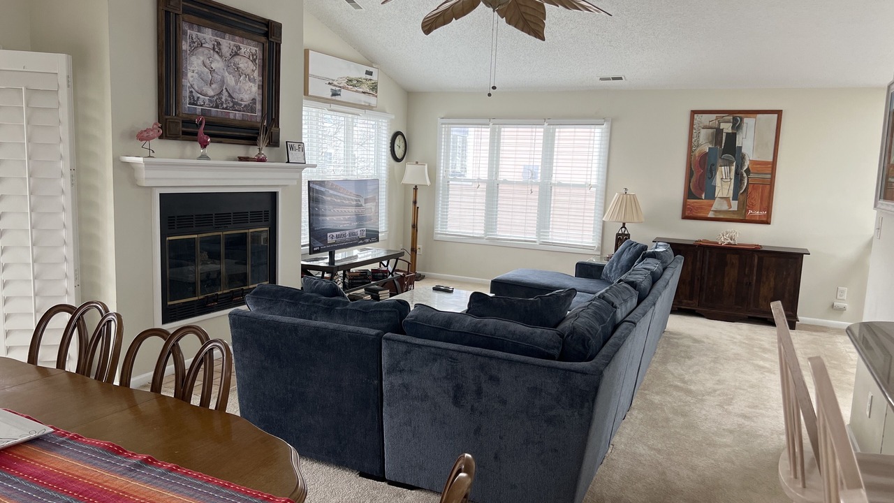 Photo of Livingroom in Croatan Beach