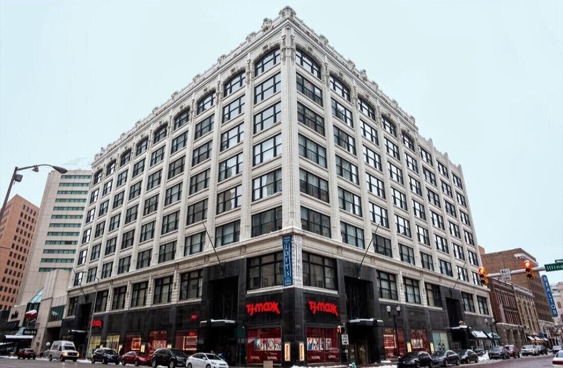 Photo of Outdoor in Mile Square