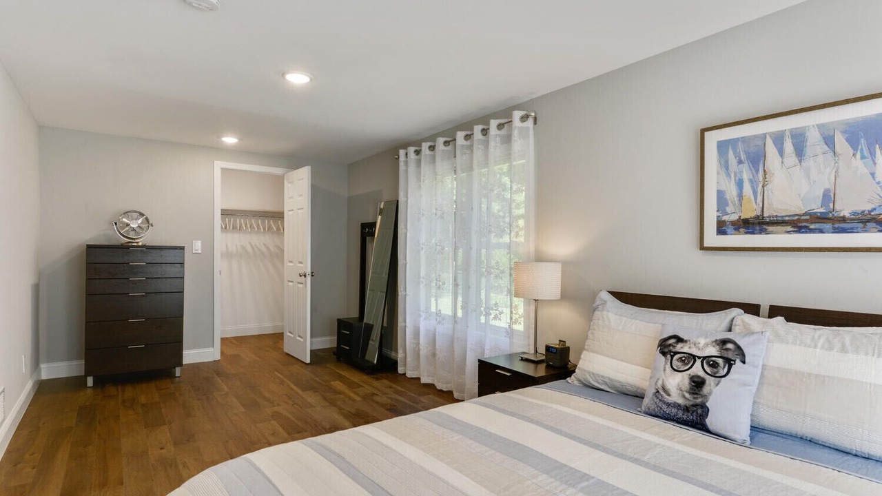 Photo of Bedroom in Lawrenceville