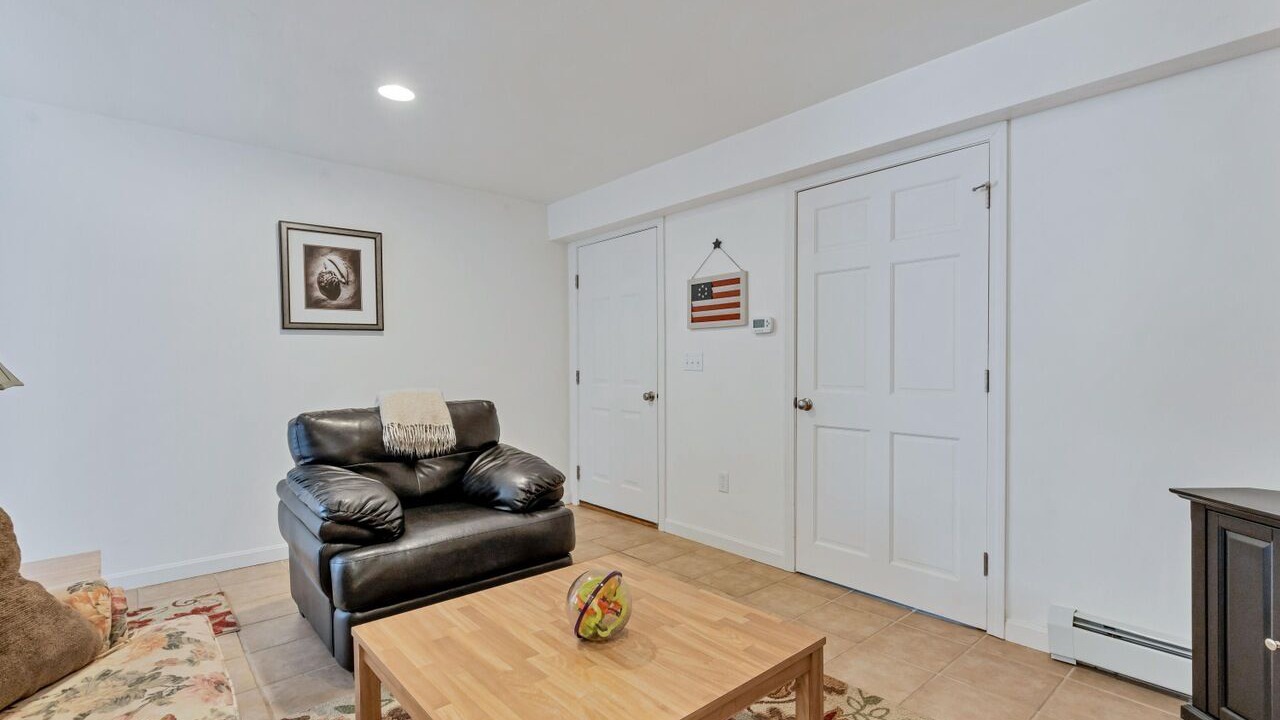 Photo of Livingroom in North Truro