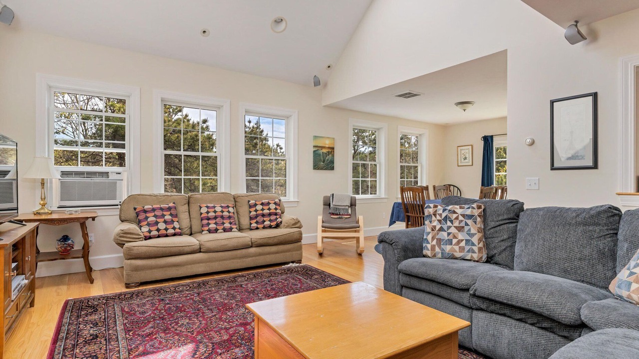 Photo of Livingroom in North Truro
