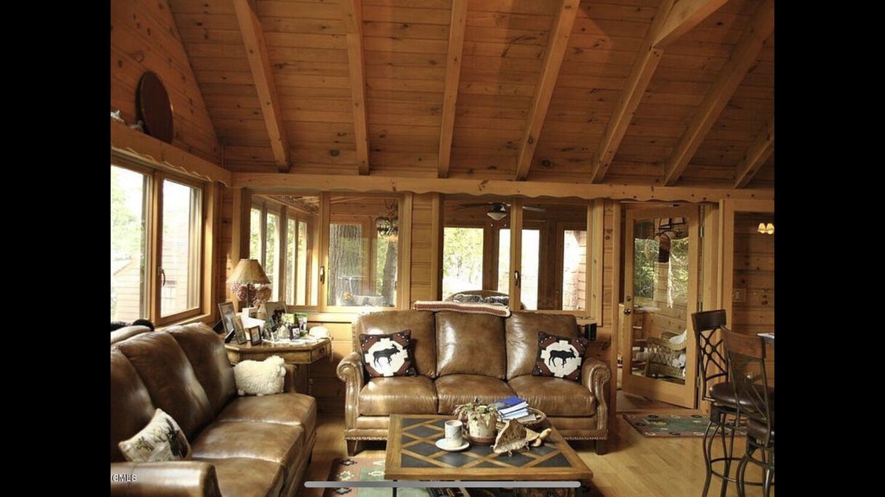 Photo of Livingroom in Brant Lake
