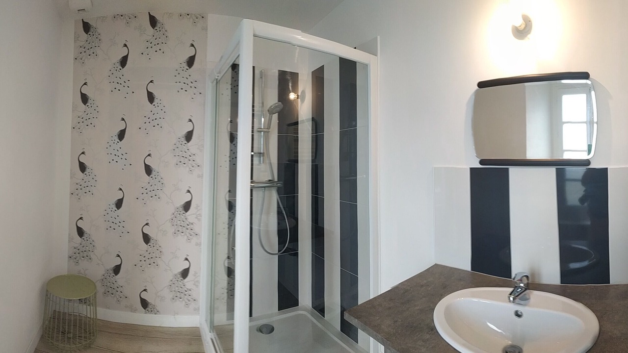Photo of Bathroom in La Roche-Derrien
