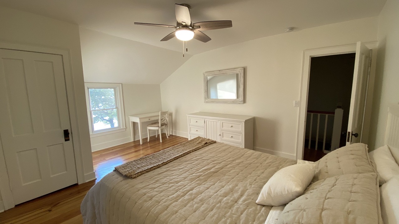 Photo of Bedroom in Town of Owasco