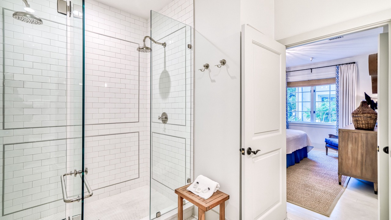 Photo of Bathroom in Treetop