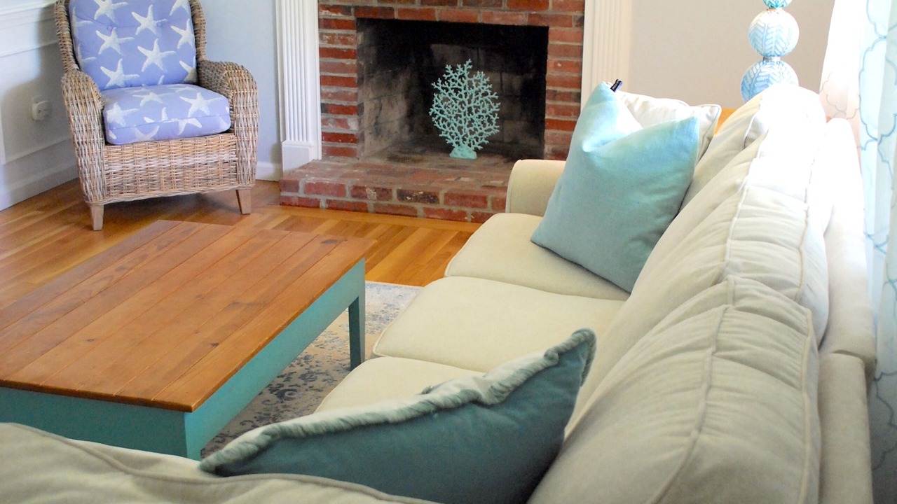 Photo of Livingroom in West Yarmouth
