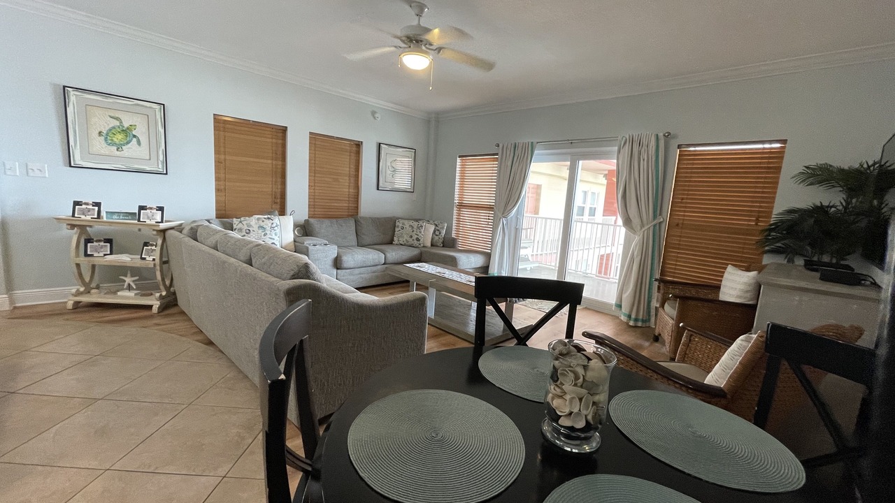 Photo of Livingroom in Mexico Beach