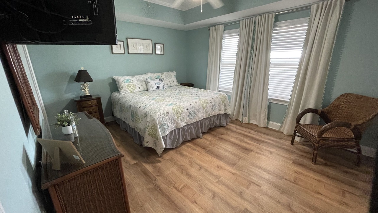 Photo of Bedroom in Mexico Beach