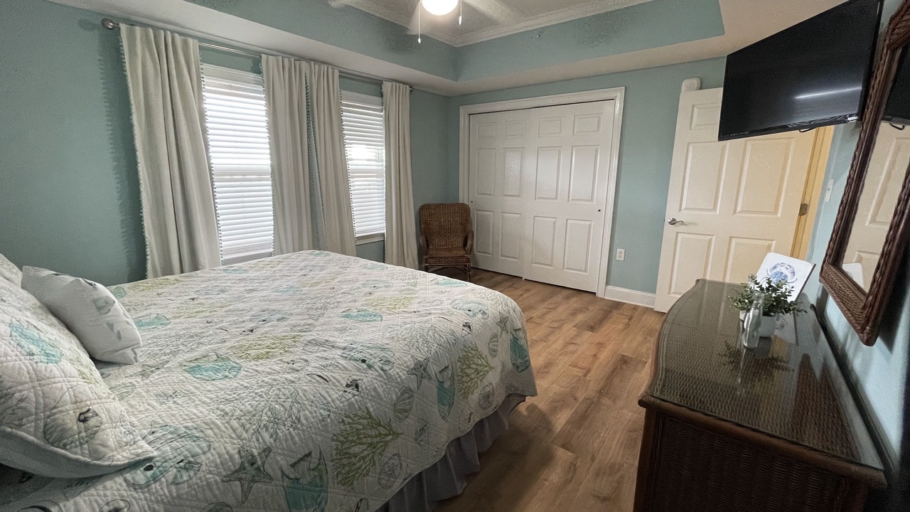 Photo of Bedroom in Mexico Beach