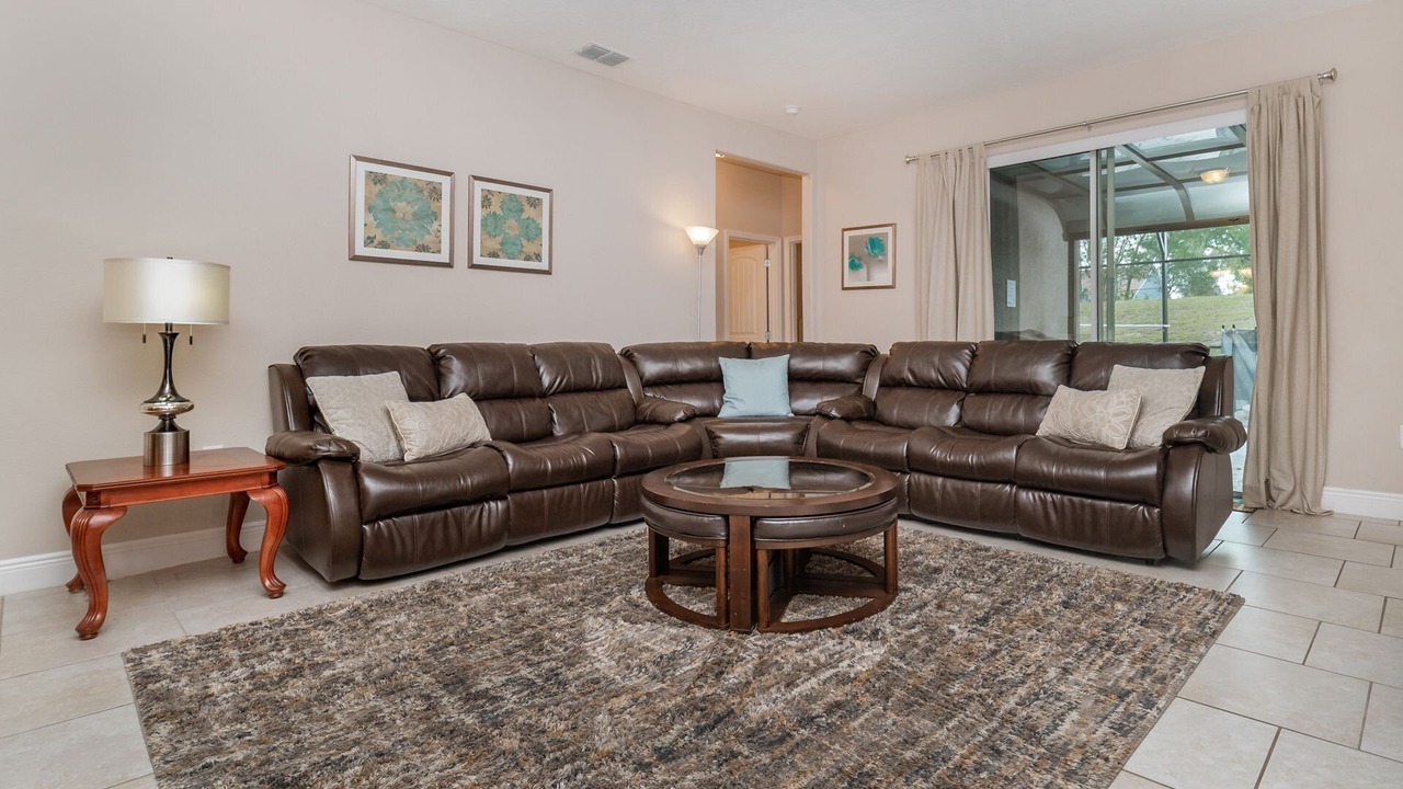 Photo of Livingroom in Loughman