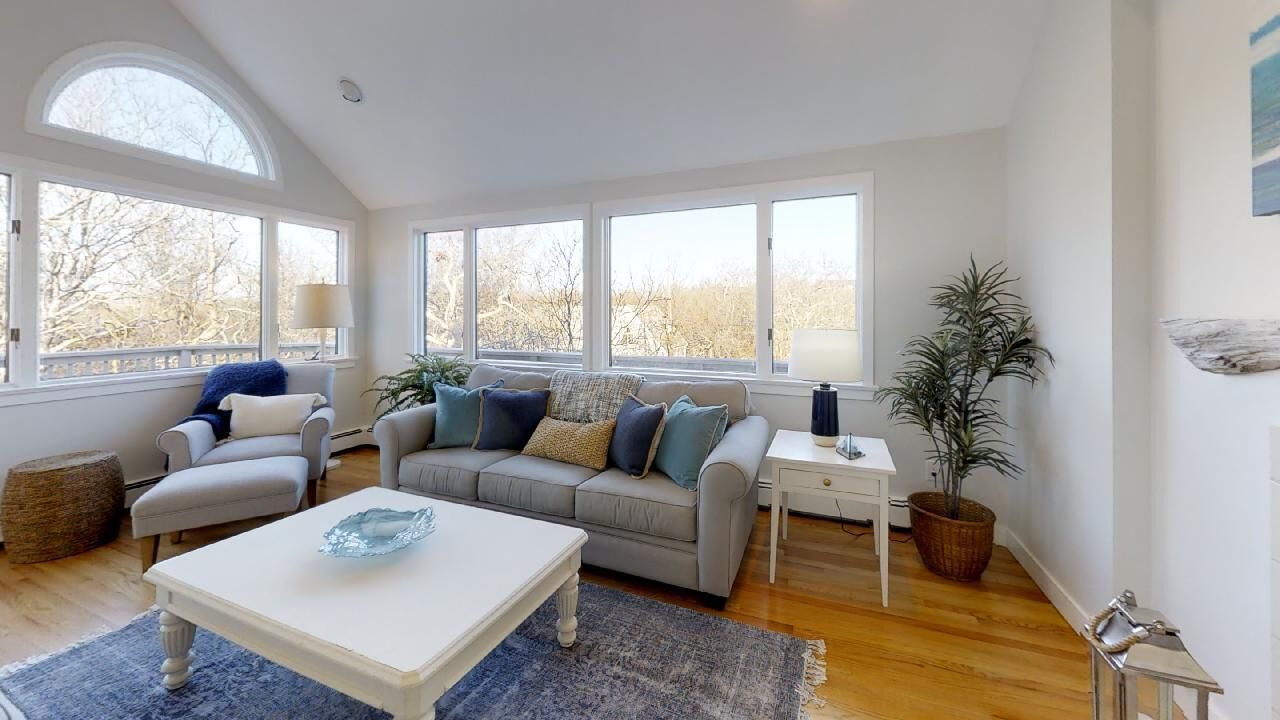 Photo of Livingroom in Dennis