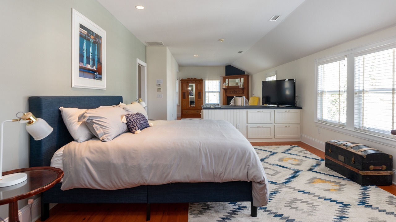 Photo of Bedroom in Vineyard Haven