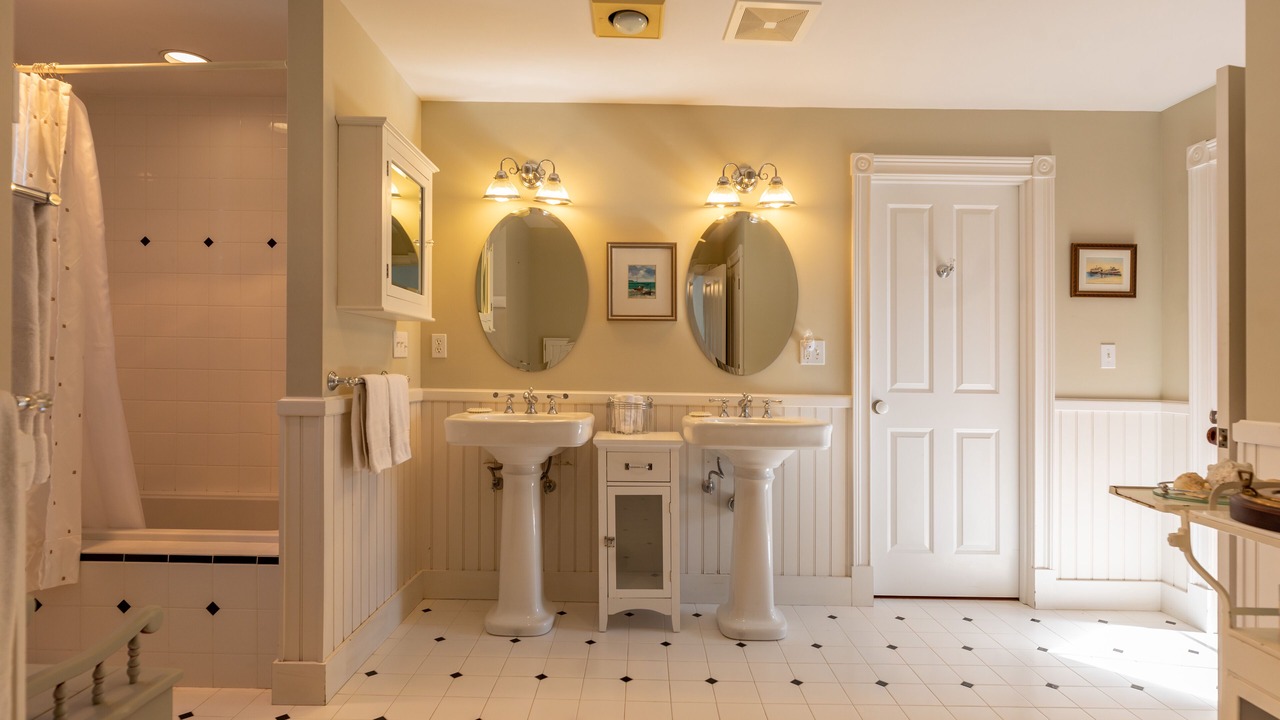 Photo of Bathroom in Vineyard Haven