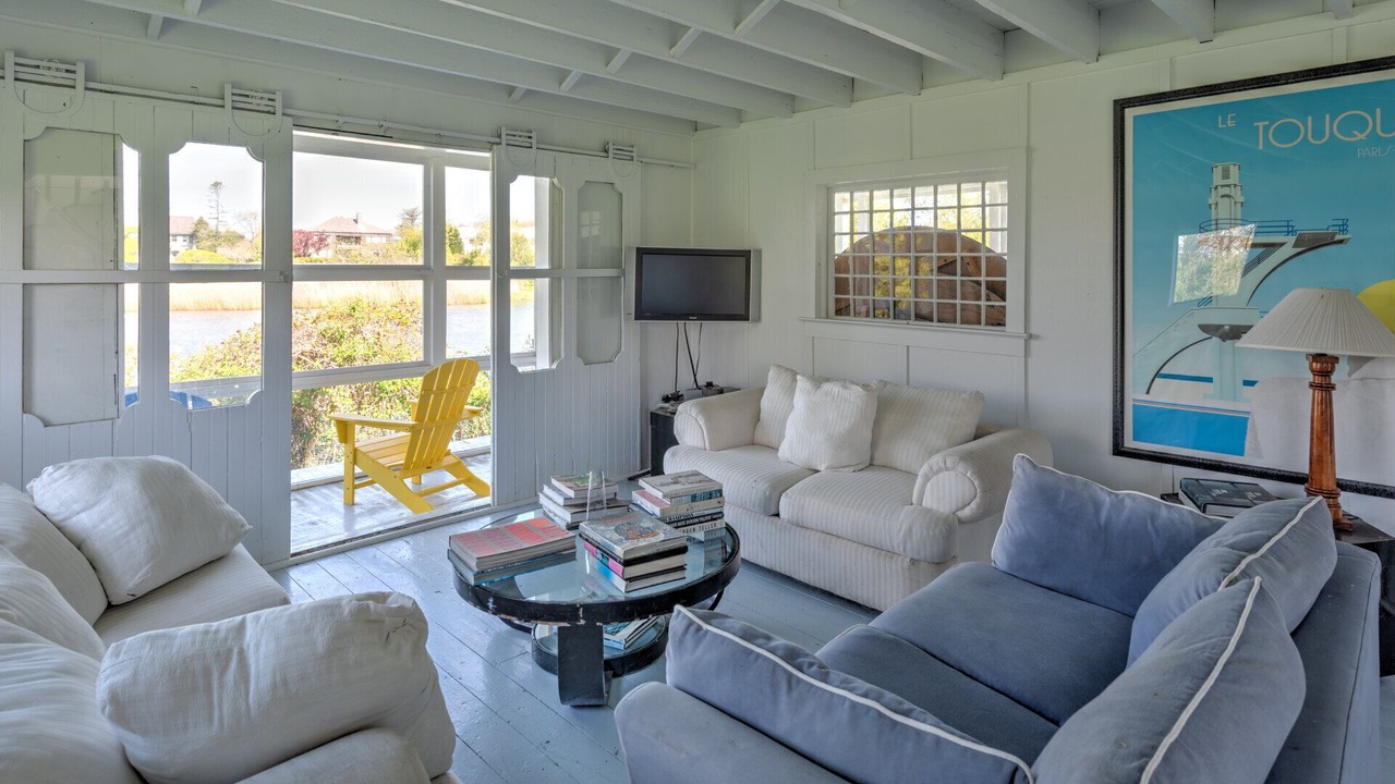 Photo of Livingroom in Water Mill