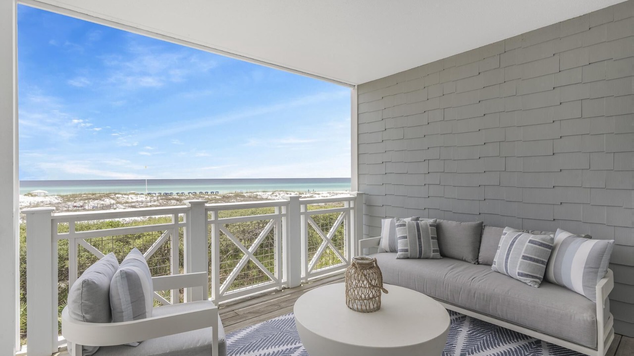 Photo of Livingroom in WaterSound Beach