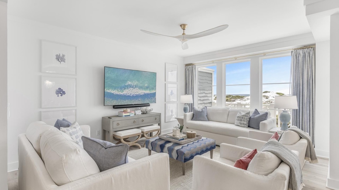 Photo of Livingroom in WaterSound Beach