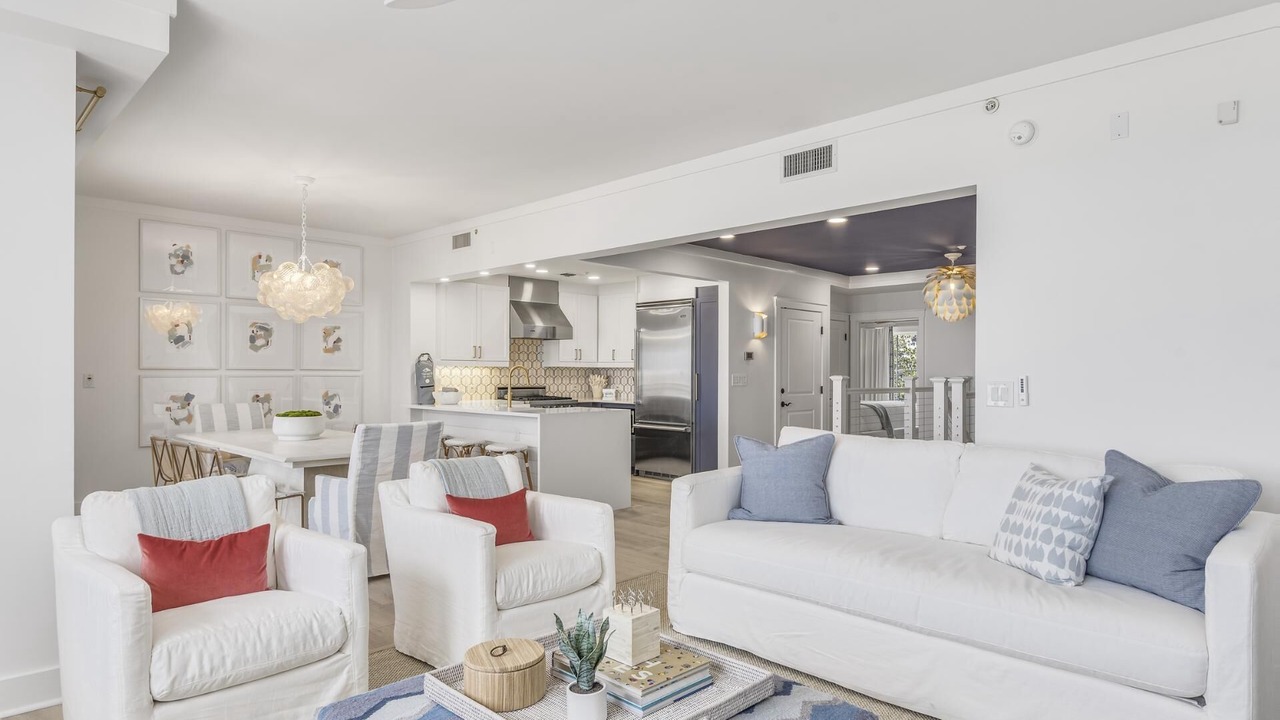 Photo of Livingroom in WaterSound Beach