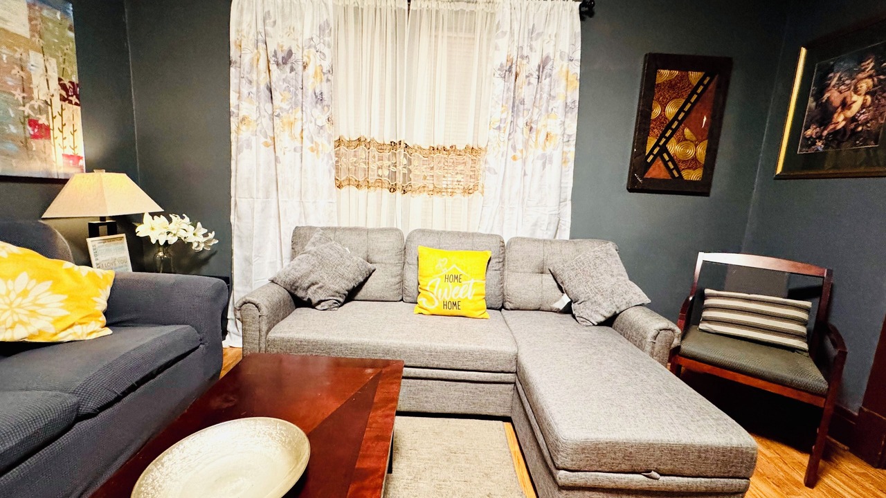 Photo of Livingroom in Niagara Falls