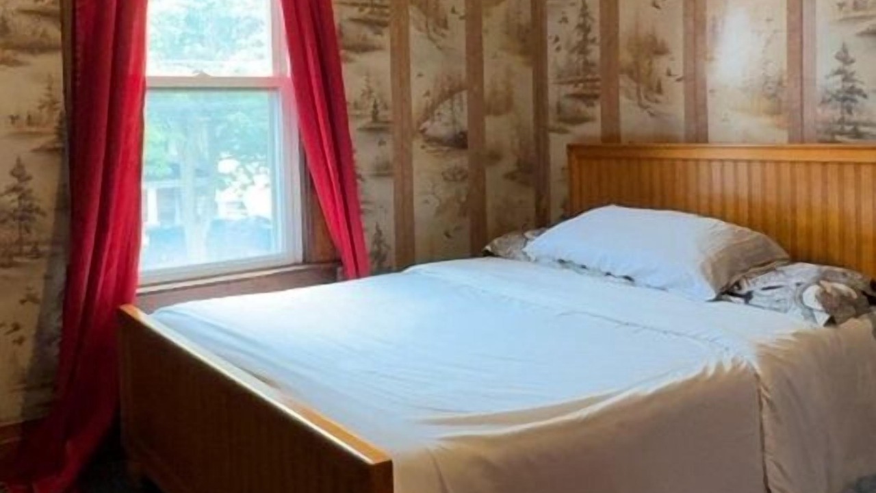 Photo of Bedroom in Niagara Falls