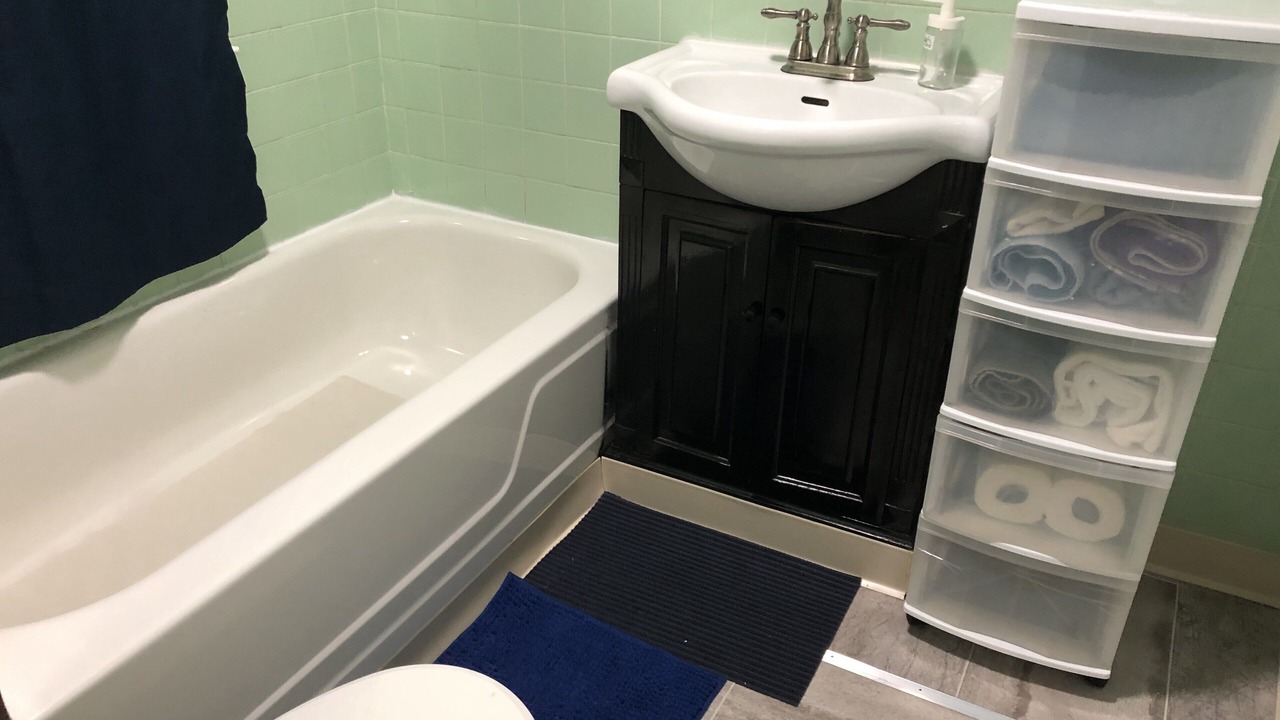 Photo of Bathroom in Niagara Falls