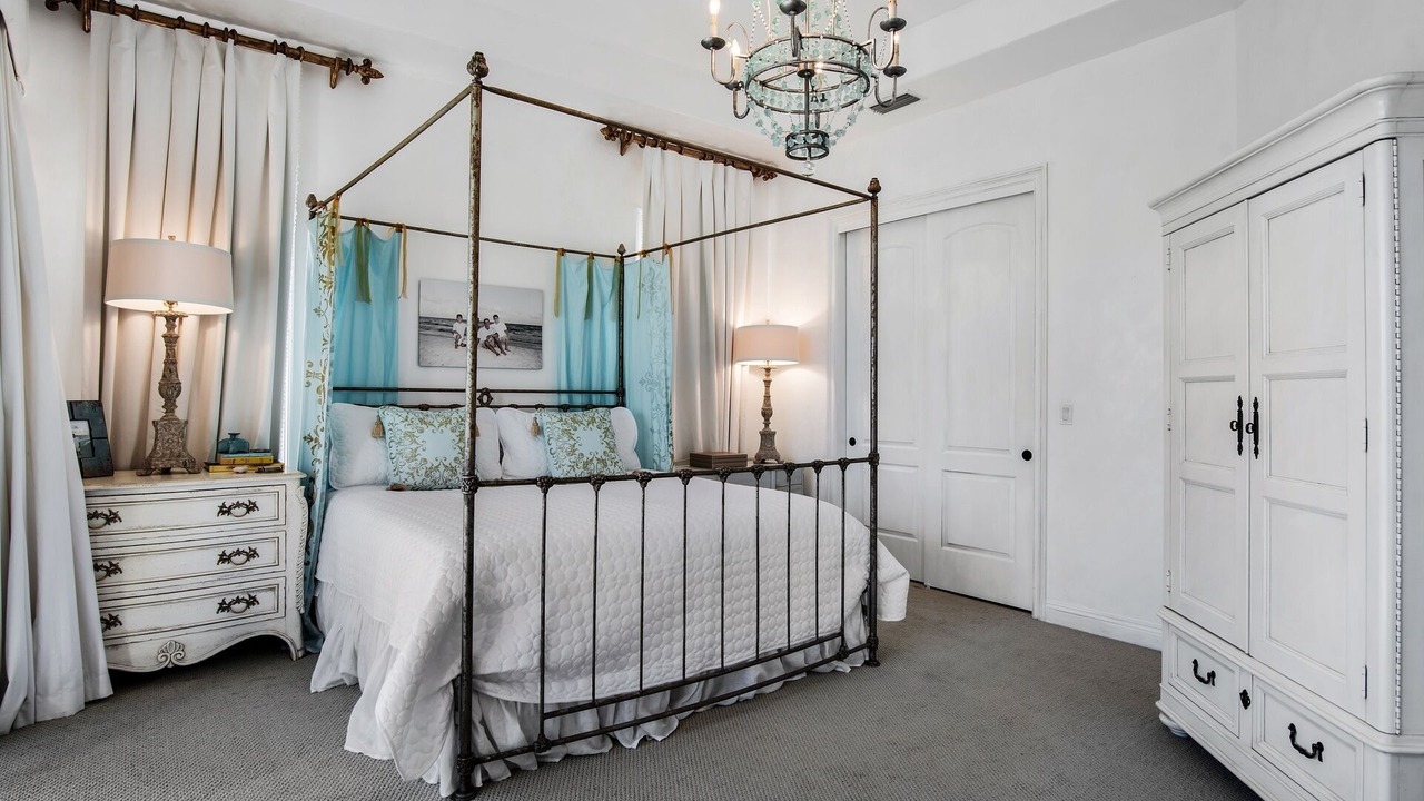 Photo of Bedroom in St. Tropez