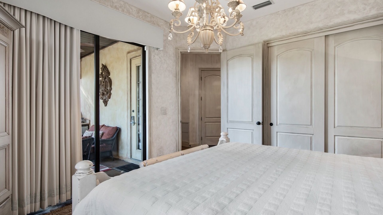 Photo of Bedroom in St. Tropez