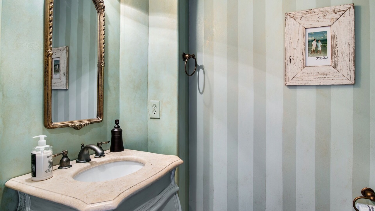 Photo of Bathroom in St. Tropez