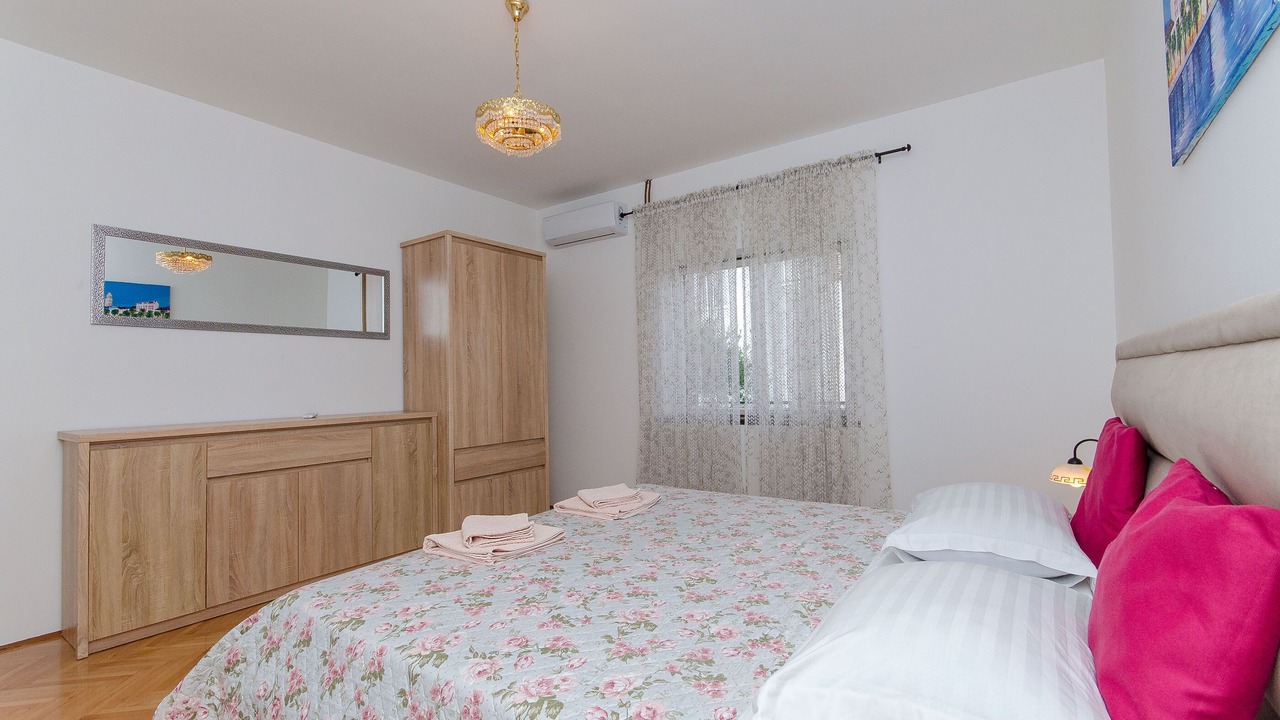 Photo of Bedroom in Solin