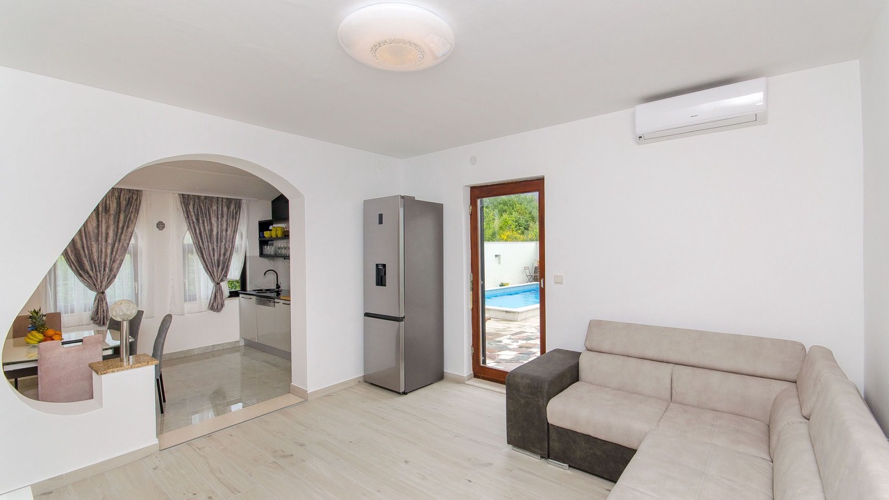 Photo of Livingroom in Solin