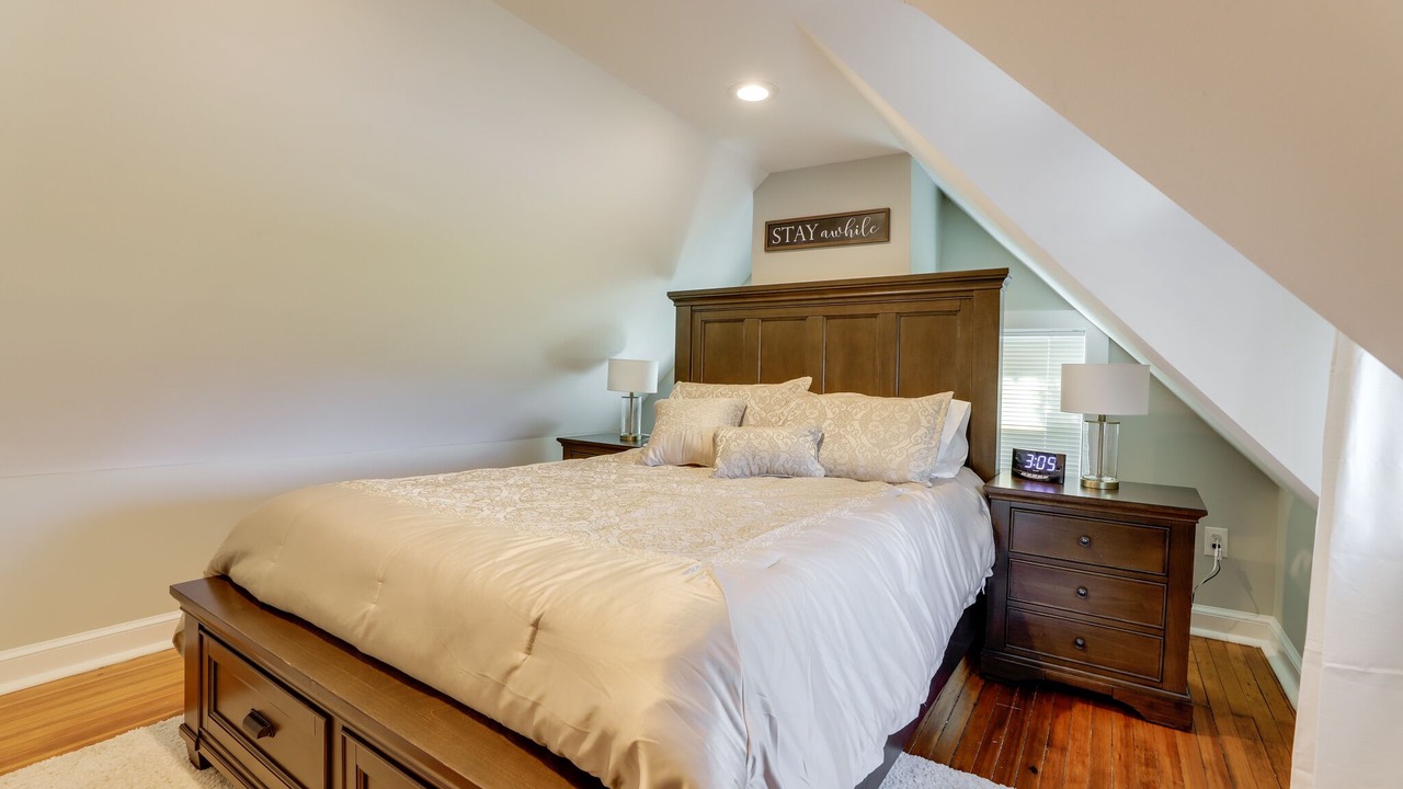 Photo of Bedroom in Middleburg