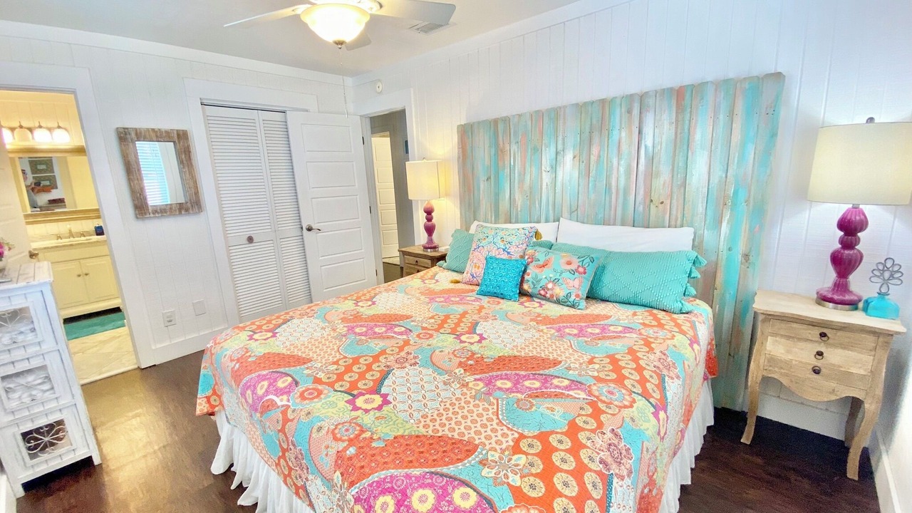 Photo of Bedroom in Laguna Beach Estates