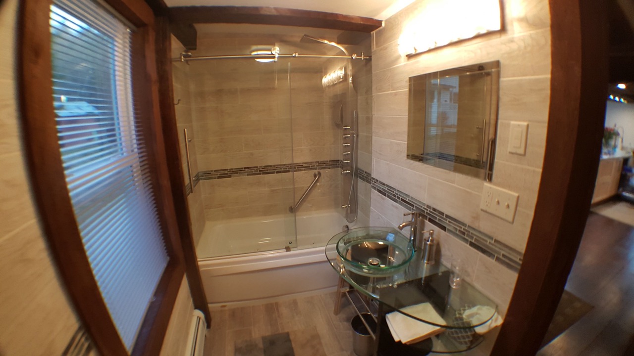 Photo of Bathroom in Canaan