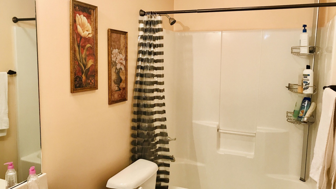 Photo of Bathroom in Speed