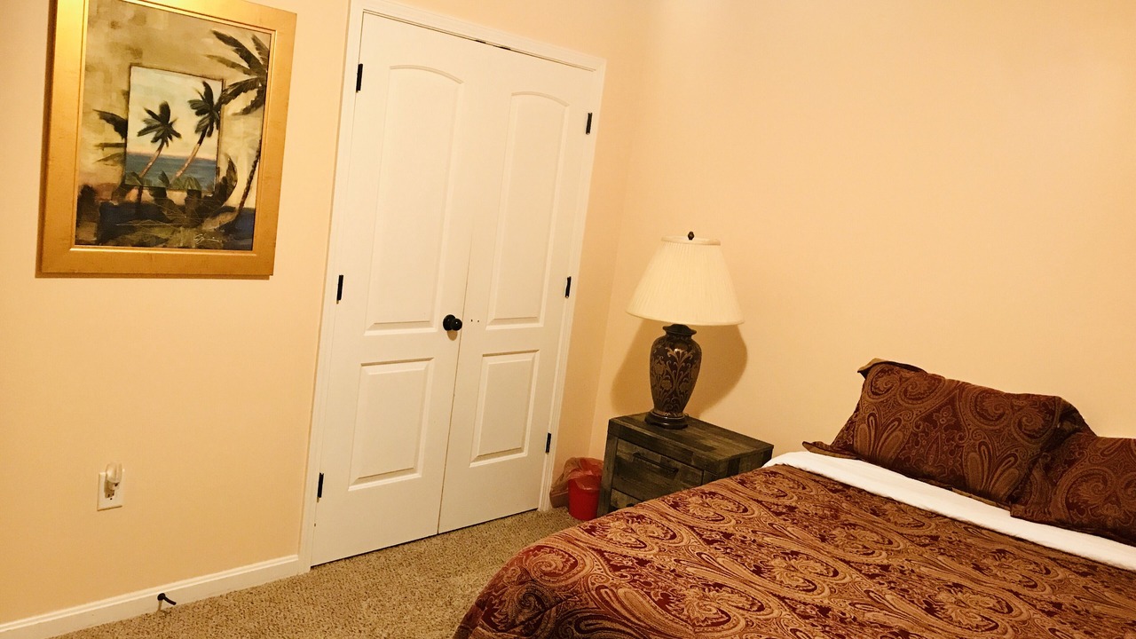 Photo of Bedroom in Speed