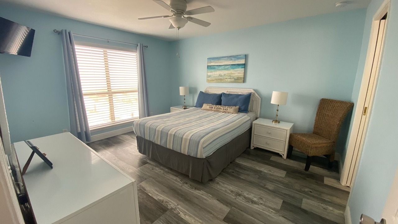 Photo of Bedroom in Crescent Beach
