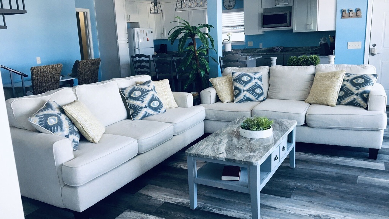 Photo of Livingroom in Crescent Beach
