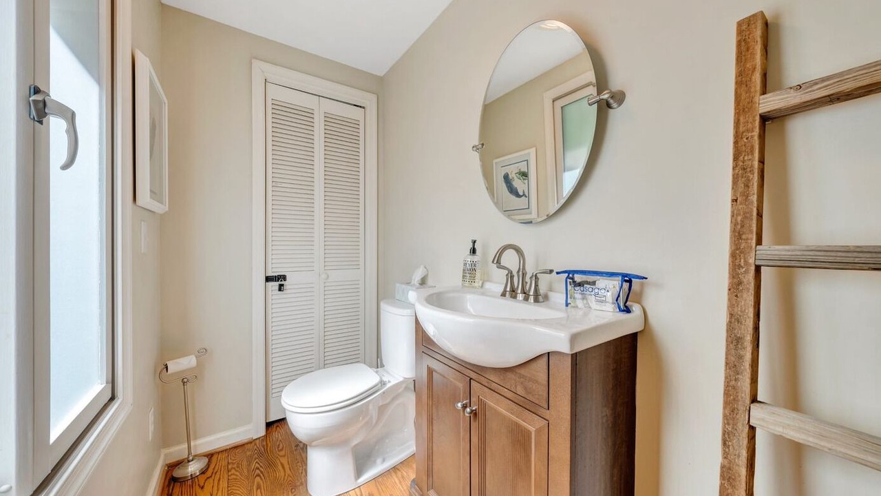Photo of Bathroom in Huddleston