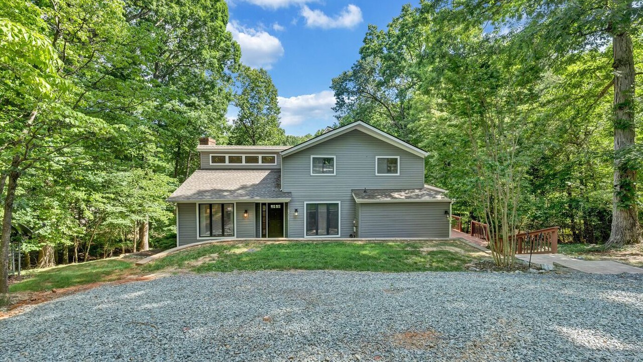 Photo of Outdoor in Huddleston
